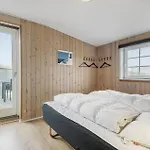 بيت للعطل 33 *